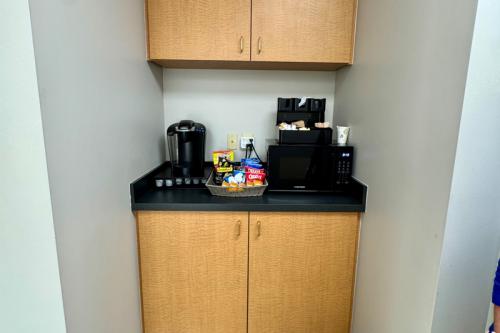 2339SterlingtonRd-Unit1-14