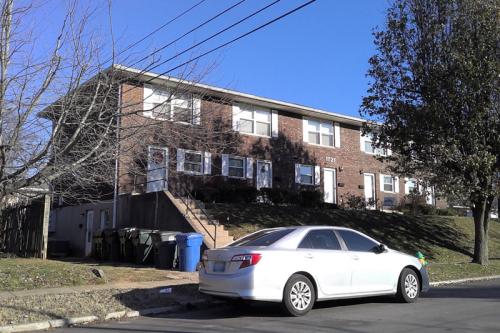 1721HillRiseDr-L