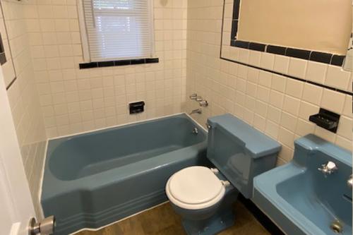 224TaylorDr-4