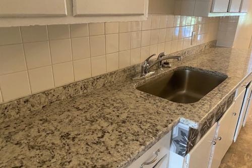 224TaylorDr-8