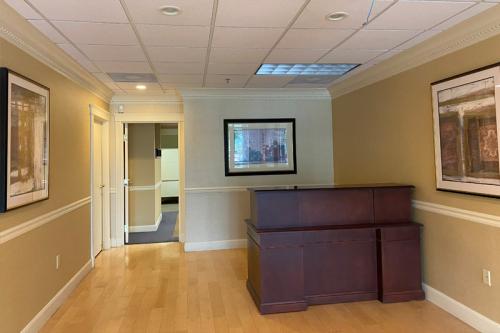 2339SterlingtonRd-Unit1-2