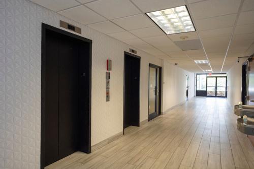 333WallerAve-15